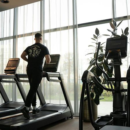 Moxy Paris Val D'Europe Hotel Montévrain Kültér fotó