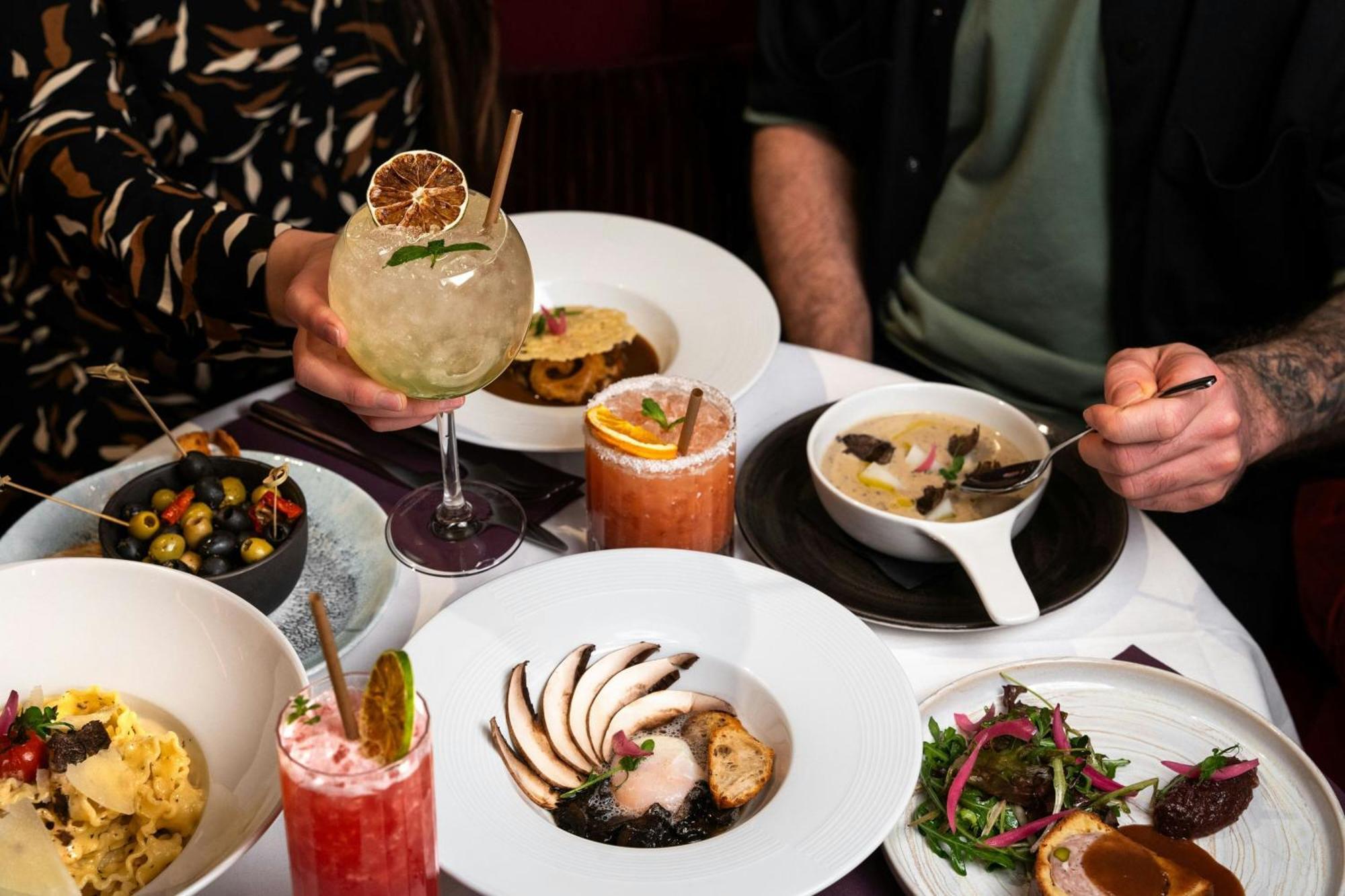 Moxy Paris Val D'Europe Hotel Montévrain Kültér fotó