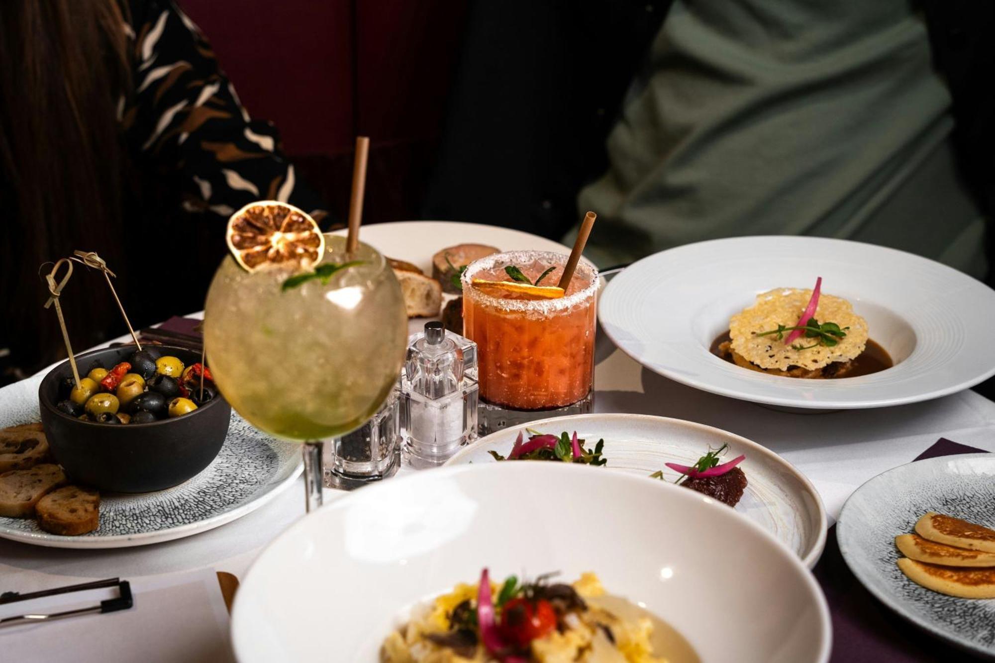 Moxy Paris Val D'Europe Hotel Montévrain Kültér fotó